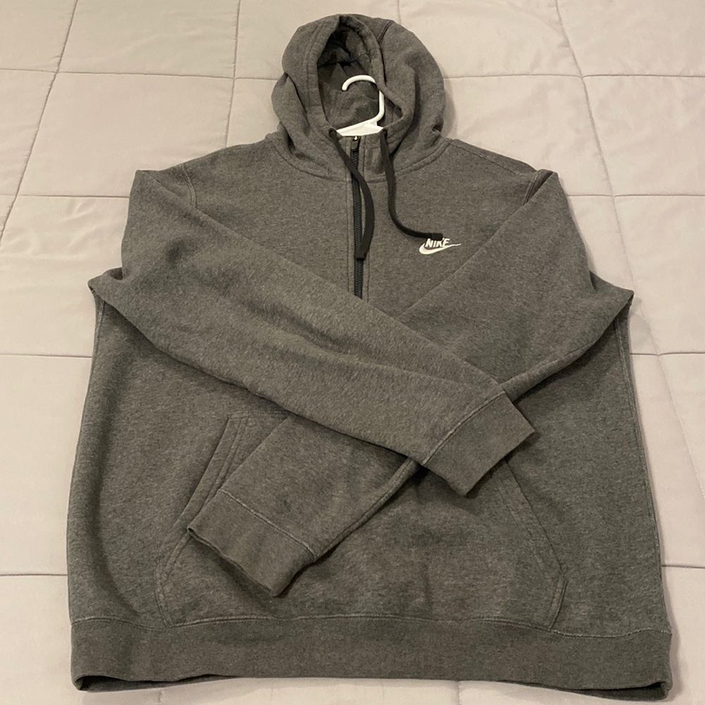 Men’s Nike Grey Sweatshirt